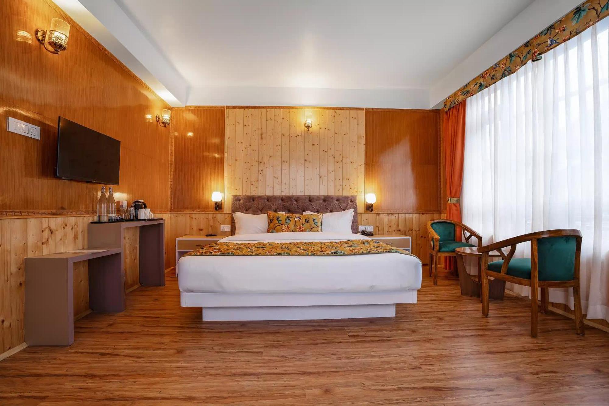 Summit Gangchen Hotel Lacsen Kültér fotó